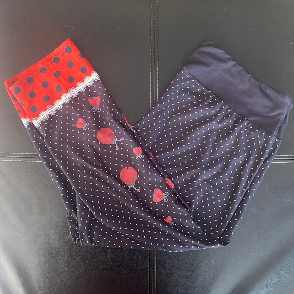 New with tags TC2 soft ladybug capri leggings